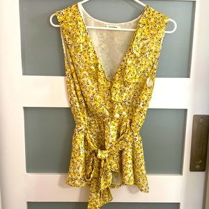 Summer sleeveless top